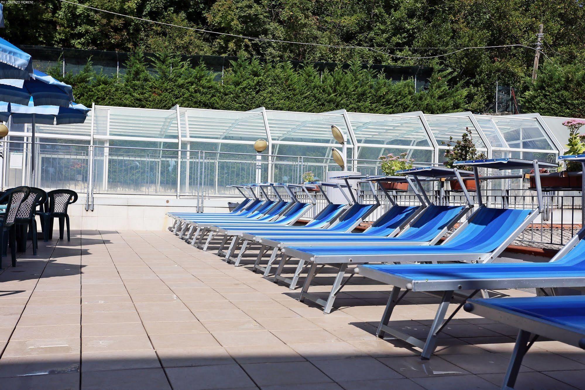 Hotel Astoria Tabiano Terme Buitenkant foto
